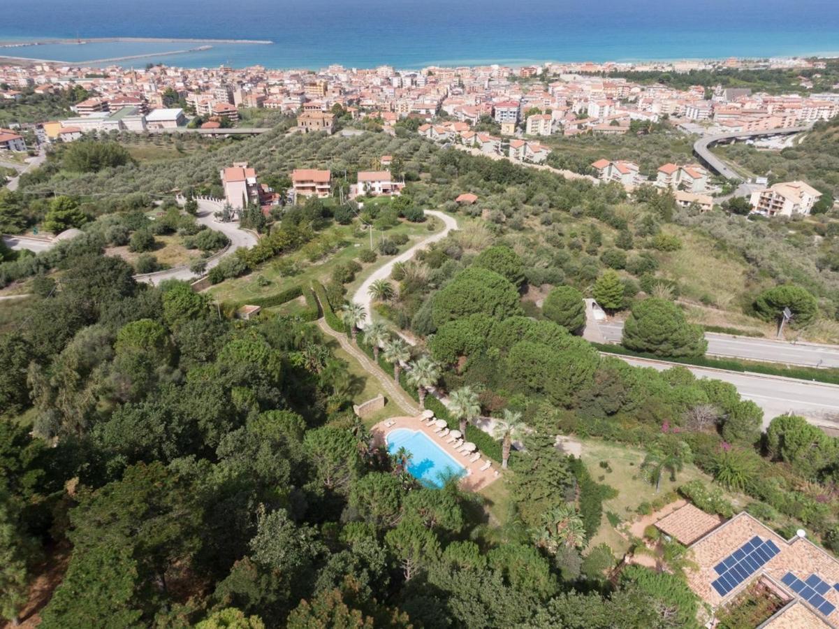 Agriturismo Villa Luca SantʼAgata di Militello Extérieur photo