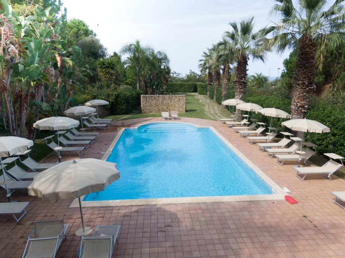 Agriturismo Villa Luca SantʼAgata di Militello Extérieur photo