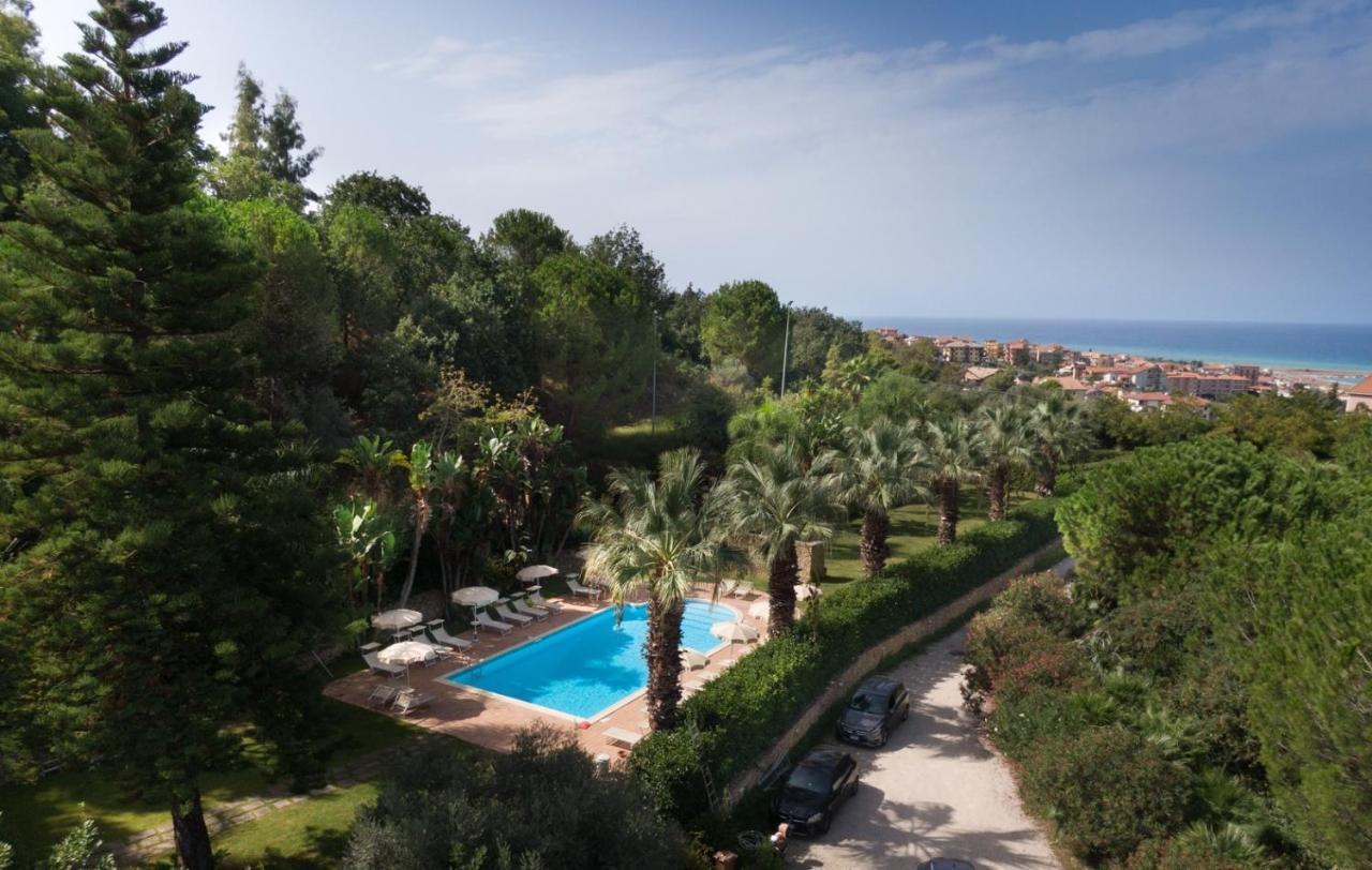 Agriturismo Villa Luca SantʼAgata di Militello Extérieur photo