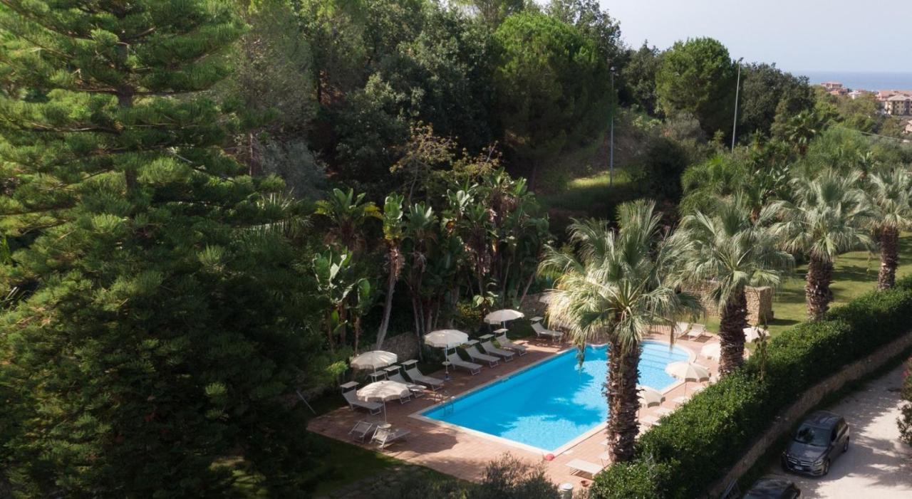 Agriturismo Villa Luca SantʼAgata di Militello Extérieur photo