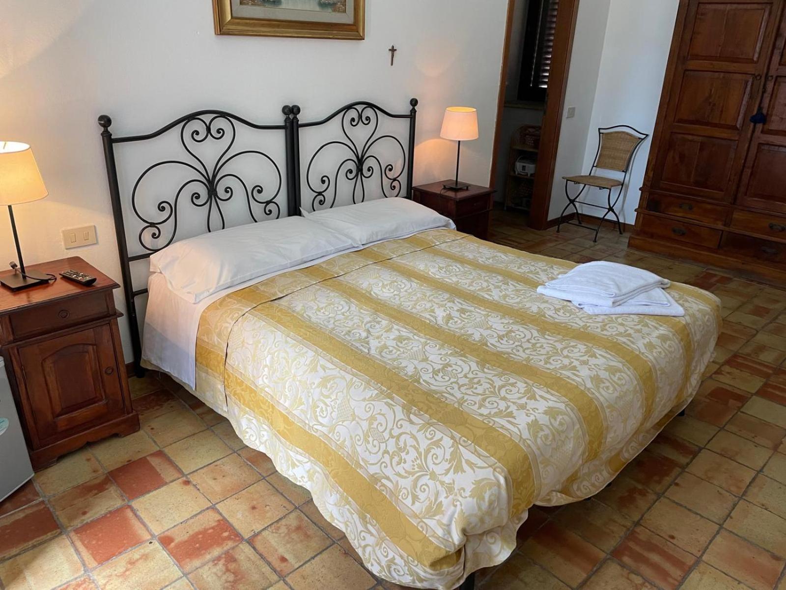 Agriturismo Villa Luca SantʼAgata di Militello Extérieur photo